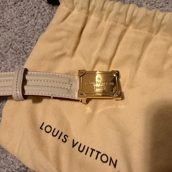 Louis Vuitton White and Gold women’s belt - Picture 3 of 5